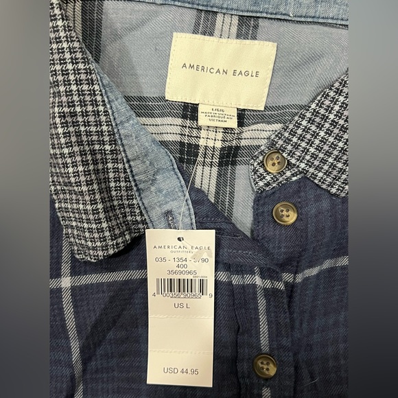 American Eagle cropped button up. Size L. New with tags. - Picture 2 of 3
